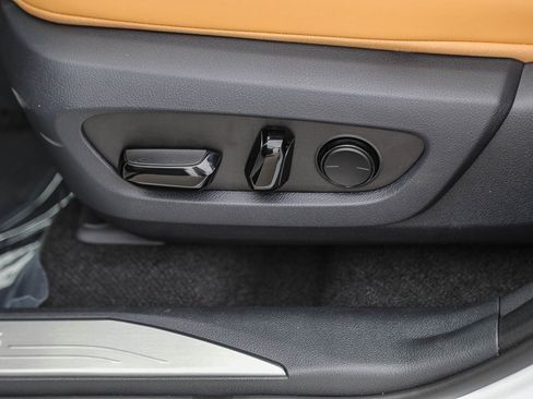New 2026 Lexus NX 350 AWD image 19