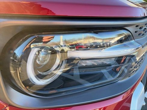 Used 2025 Ford Bronco Sport Badlands image 15