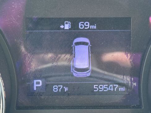 Used 2019 Kia Sedona LX FWD image 13