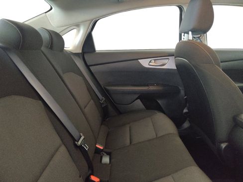 Used 2024 Kia Forte LXS FWD image 19