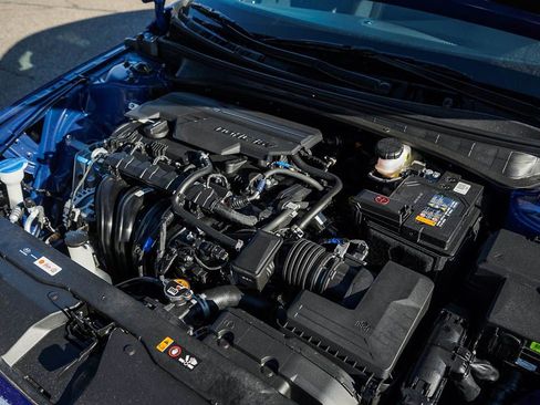 New 2026 Hyundai Elantra SEL Sport image 7