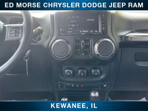 Used 2014 Jeep Wrangler Unlimited Sport w/ Quick Order Package 24S AWD/4WD image 11