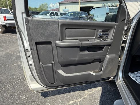 Used 2012 RAM 2500 ST w/ PWR & Remote Entry Group image 13