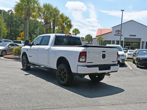 Used 2024 RAM 2500 Big Horn w/ Night Edition AWD/4WD image 3