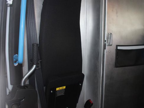 Used 2024 RAM ProMaster 3500 w/ Delivery Van Package FWD image 16