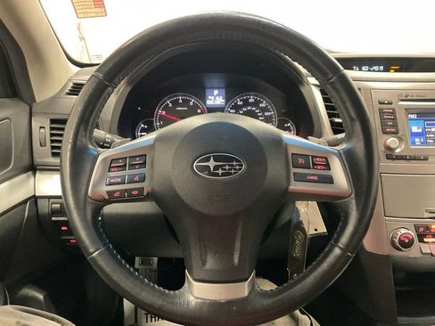 Used 2014 Subaru Legacy 2.5i Premium AWD/4WD image 16