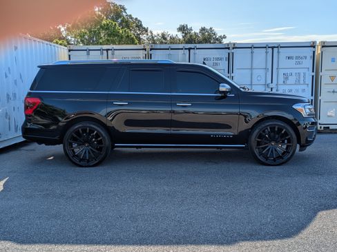 Certified 2023 Ford Expedition Max Platinum AWD/4WD image 3
