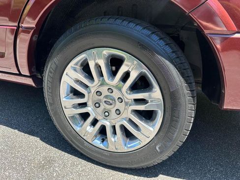 Used 2012 Ford Expedition Limited RWD image 10