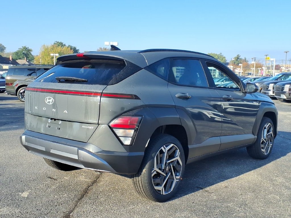 New 2027 Hyundai Kona SEL Premium AWD/4WD image 3