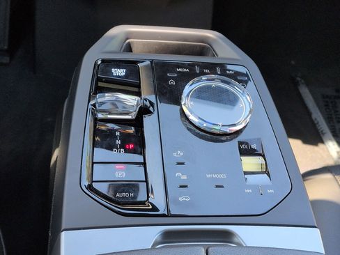 Used 2025 BMW iX M60 image 26