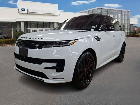 Used 2023 Land Rover Range Rover Sport SE Dynamic image 1