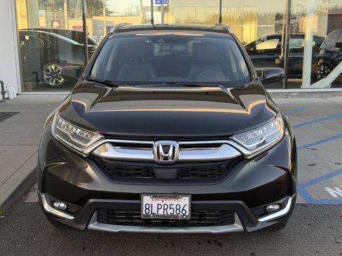 Used 2019 Honda CR-V Touring image 2