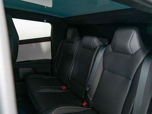 Used 2024 Tesla Cybertruck Cyberbeast AWD/4WD image 15
