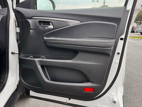 Used 2022 Honda Pilot Sport image 28