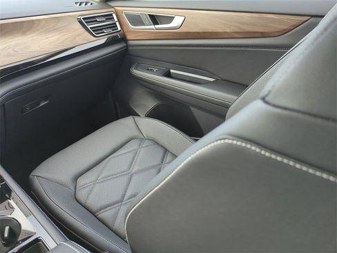 New 2026 Volkswagen Atlas SE image 25