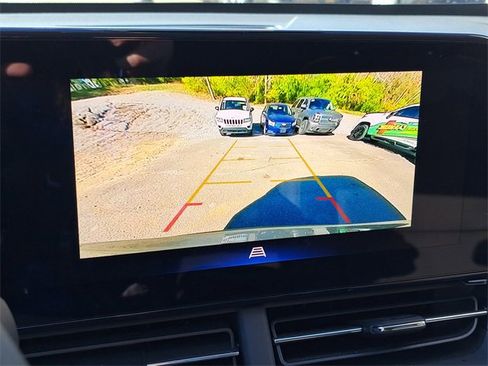 Used 2025 Chevrolet Trax ACTIV w/ Driver Confidence Package image 14