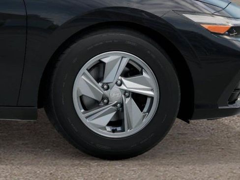 New 2026 Hyundai Elantra SE FWD image 8