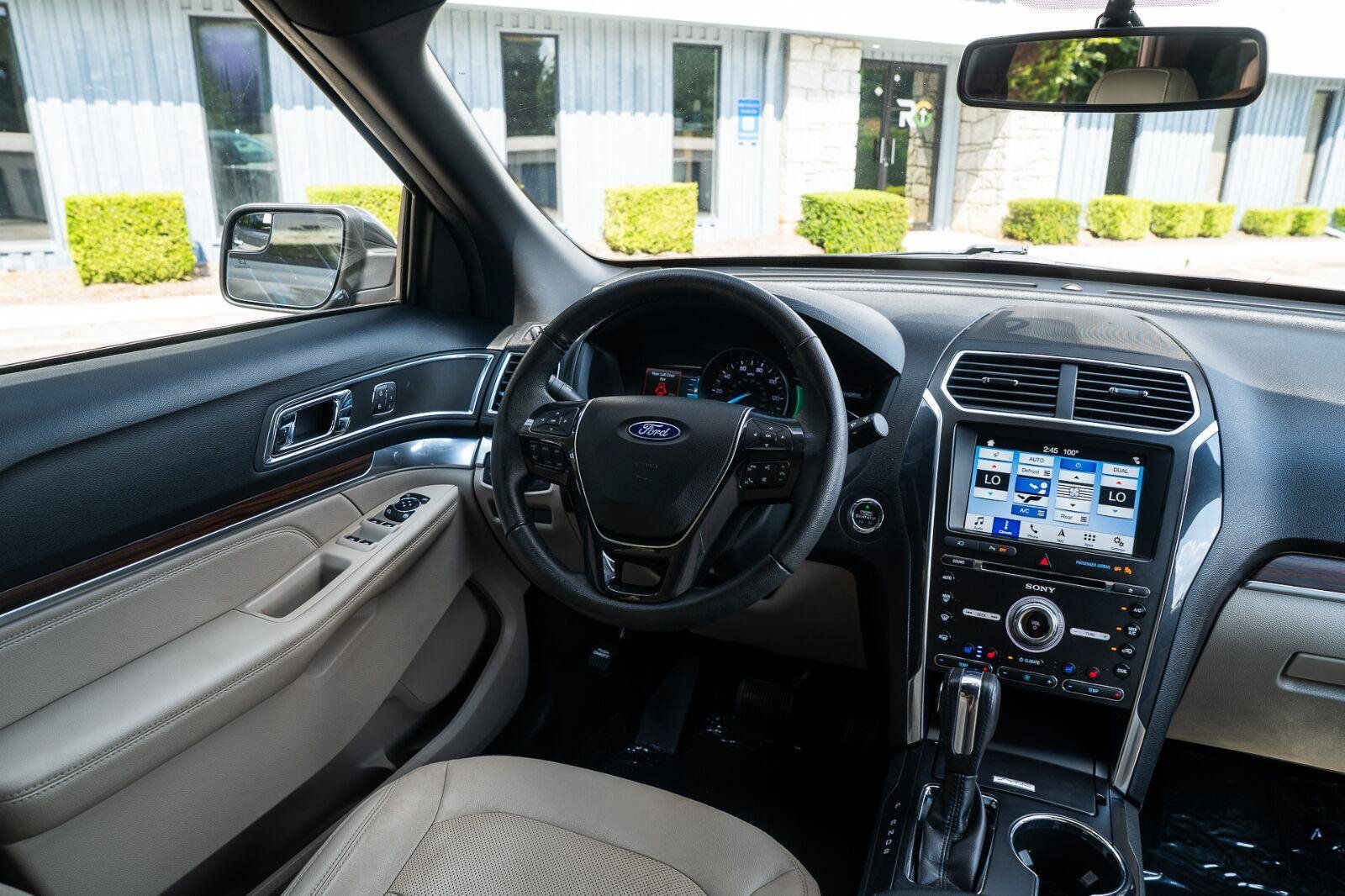Used 2018 Ford Explorer Limited FWD image 34