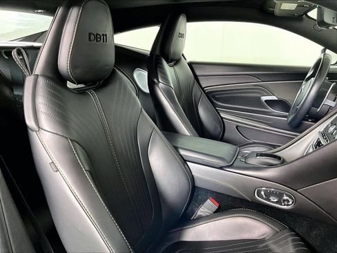Used 2017 Aston Martin DB11 V12 RWD image 18
