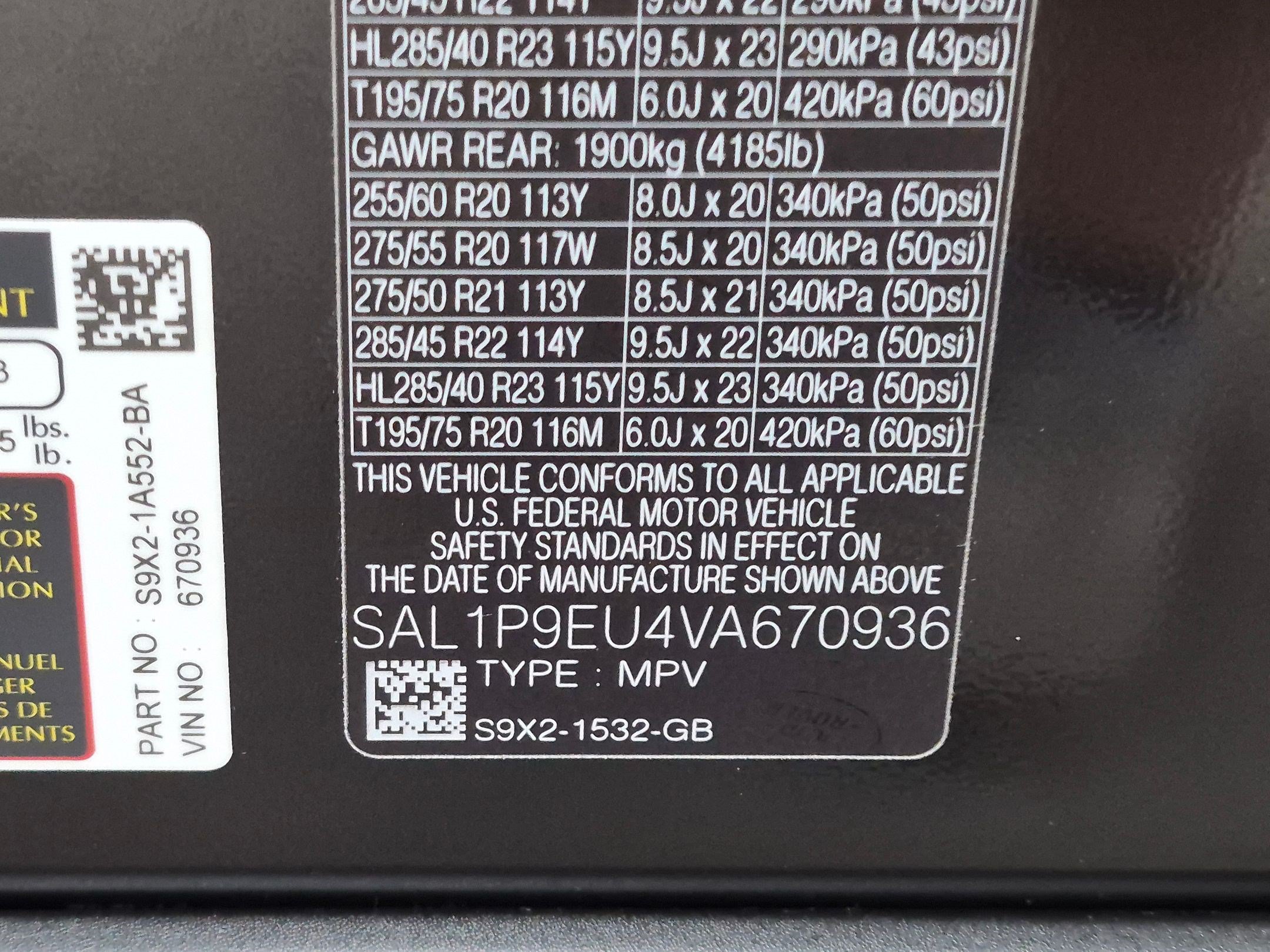 New 2027 Land Rover Range Rover Sport SE AWD/4WD image 31