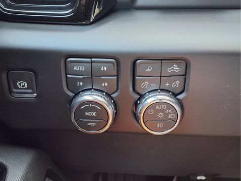 New 2026 GMC Sierra 1500 AT4X AWD/4WD image 14