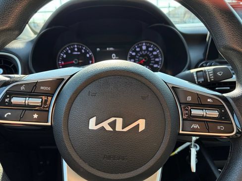 Used 2024 Kia Forte LXS FWD image 31