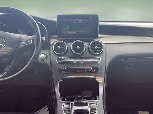 Used 2019 Mercedes-Benz GLC 300 4MATIC Coupe w/ Multimedia Package image 7