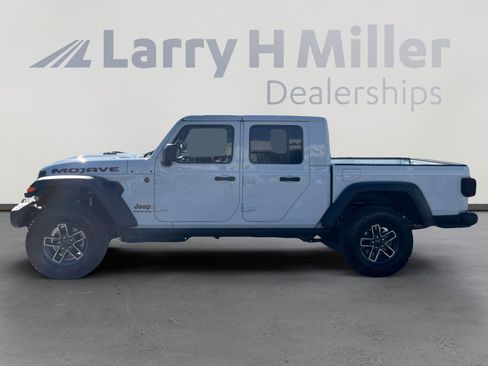 New 2026 Jeep Gladiator Mojave image 2