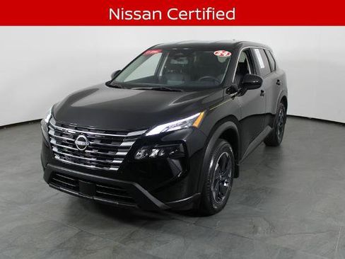 Certified 2024 Nissan Rogue SV FWD image 2
