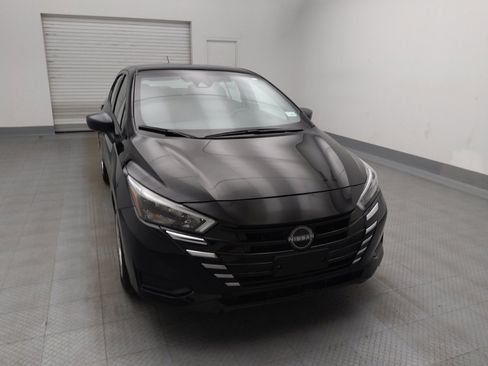Used 2025 Nissan Versa S w/ Trunk Package FWD image 14