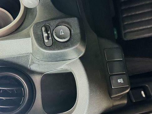 Used 2013 Honda Fit image 10