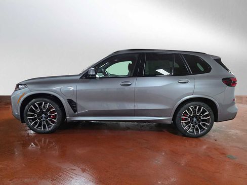 New 2026 BMW X5 xDrive50e w/ Executive Package image 6