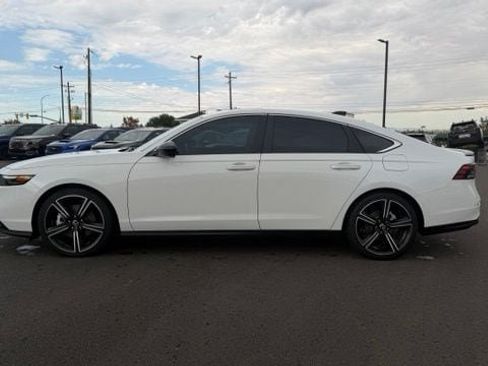 Used 2023 Honda Accord Sport image 7