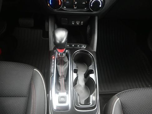 Used 2023 Chevrolet TrailBlazer RS FWD image 28