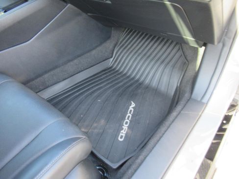 Used 2024 Honda Accord EX-L image 34