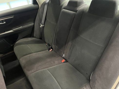 Used 2013 Nissan Altima 3.5 SV image 33