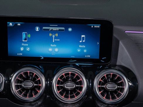 Certified 2026 Mercedes-Benz GLA 250 image 18