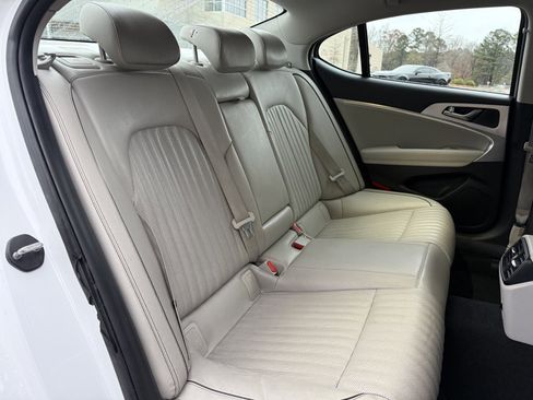 Used 2020 Genesis G70 3.3T w/ Elite Package image 41