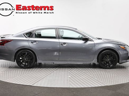 Used 2018 Nissan Altima 2.5 SR w/ SR Midnight Edition image 4