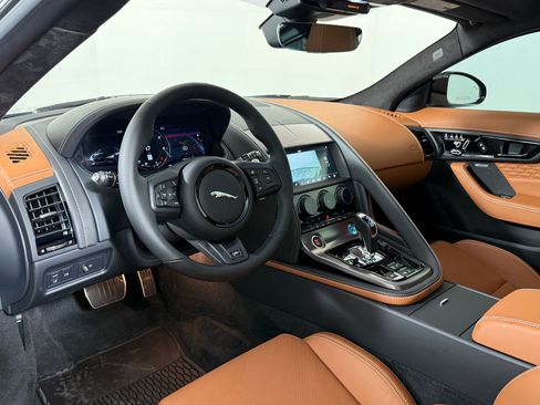 New 2024 Jaguar F-TYPE R AWD/4WD image 4