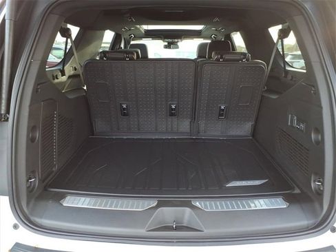 New 2026 Chevrolet Suburban Premier w/ Sun And Tow Package image 4