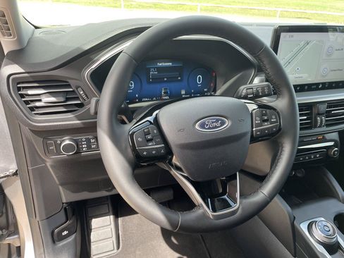 Used 2024 Ford Escape Active w/ Tech Pack #2 FWD image 15