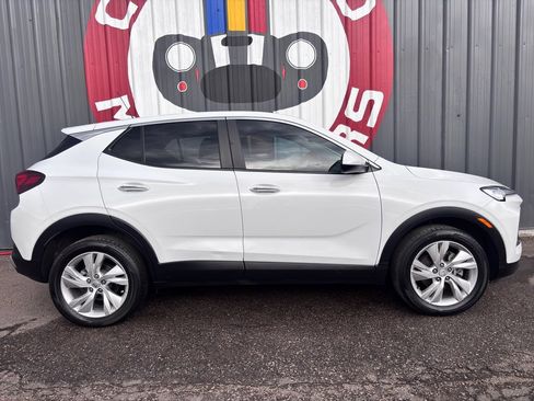 Used 2025 Buick Encore GX Preferred AWD/4WD image 4
