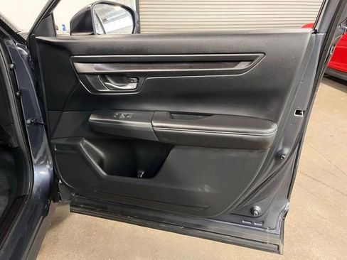 Used 2025 Honda CR-V LX image 12