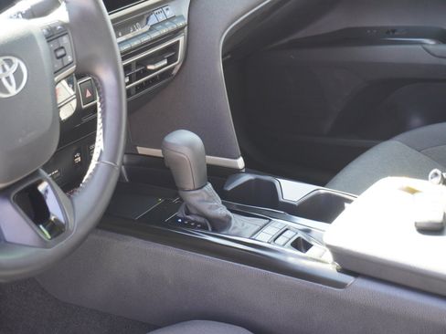 Used 2025 Toyota Camry LE w/ Convenience Package AWD/4WD image 20