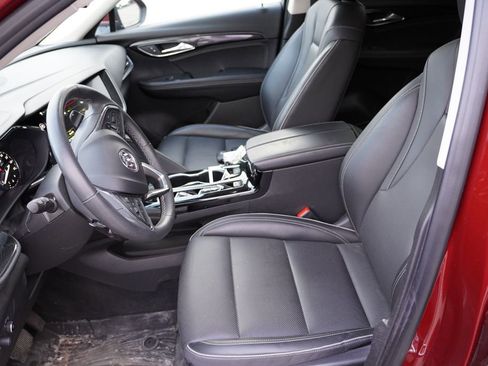 Used 2023 Buick Envision Essence image 4