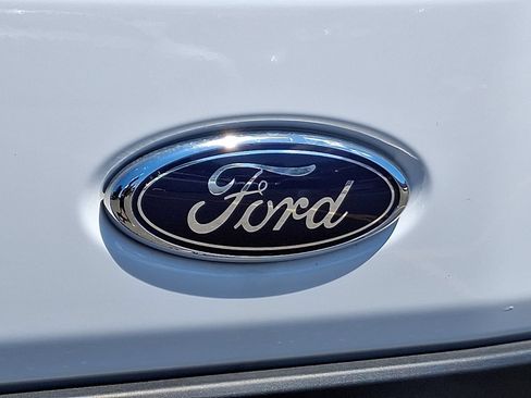 Certified 2025 Ford Transit 250 Low Roof w/ Exterior Upgrade Package RWD image 29