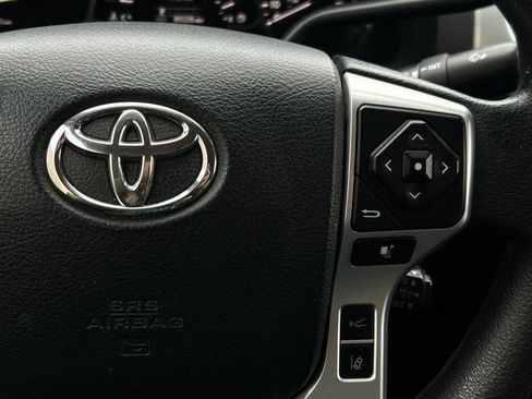 Used 2018 Toyota Tundra SR5 AWD/4WD image 30