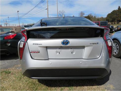 Used 2017 Toyota Prius Three Touring image 15