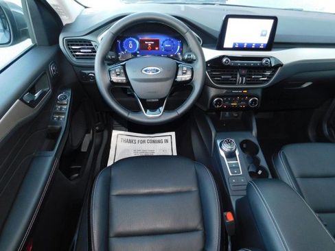 Used 2022 Ford Escape SEL w/ Technology Package image 8